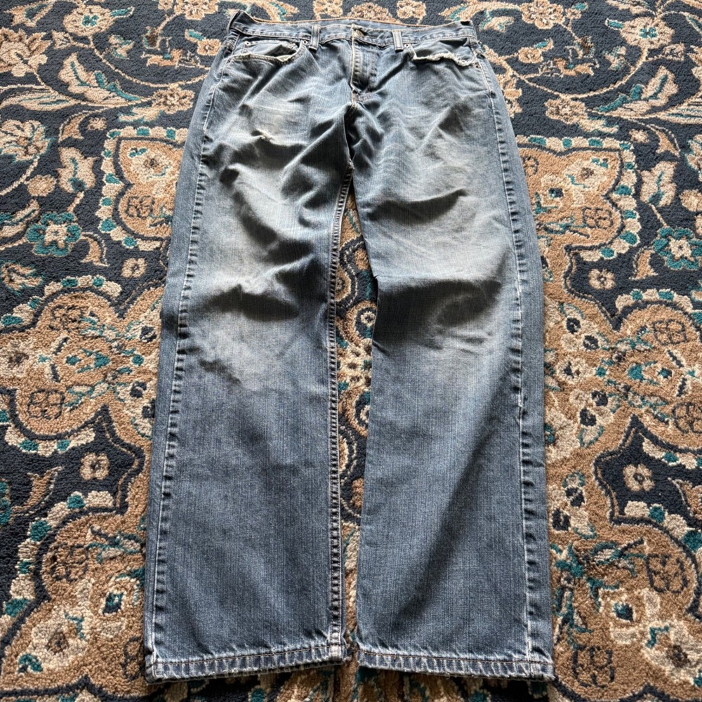 Y2K Levi's 569 Loose Straight Jeans Lightly Distressed